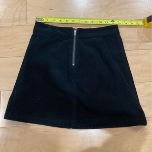 Aritzia Mimi skirt black size 0